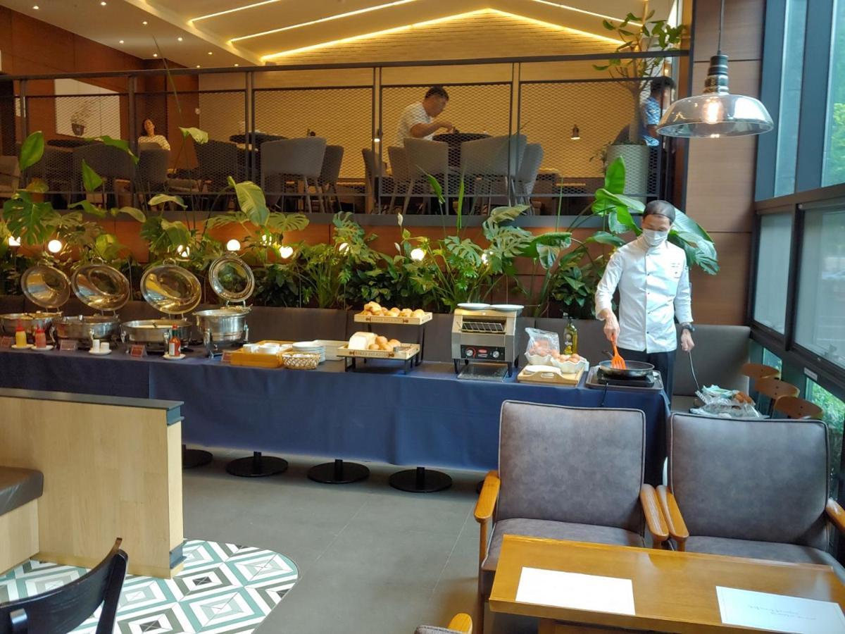 Hotel Icc Daejeon Esterno foto